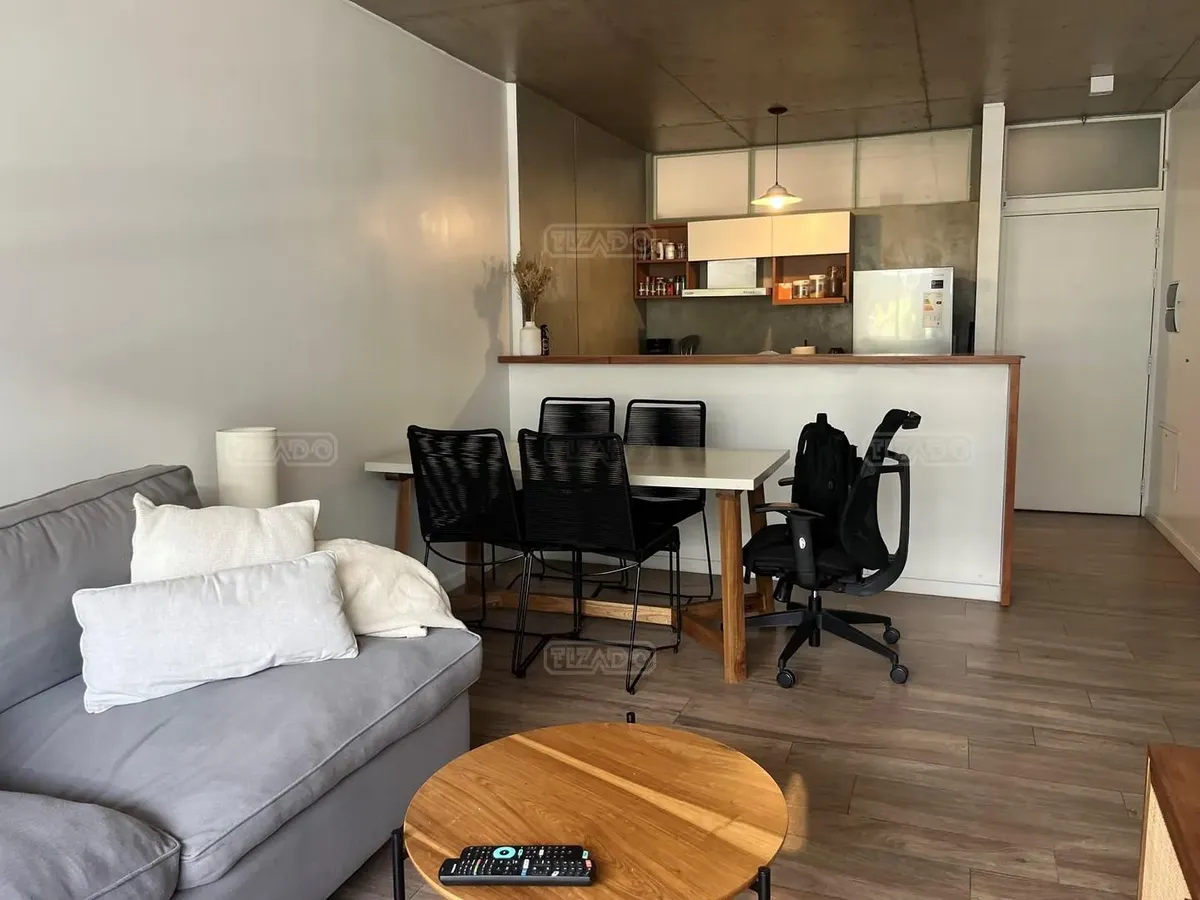 2 ambientes con balcón y pileta