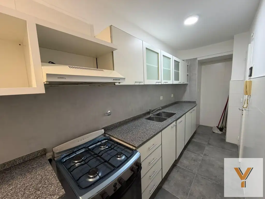 Departamento con balcón en Colegiales