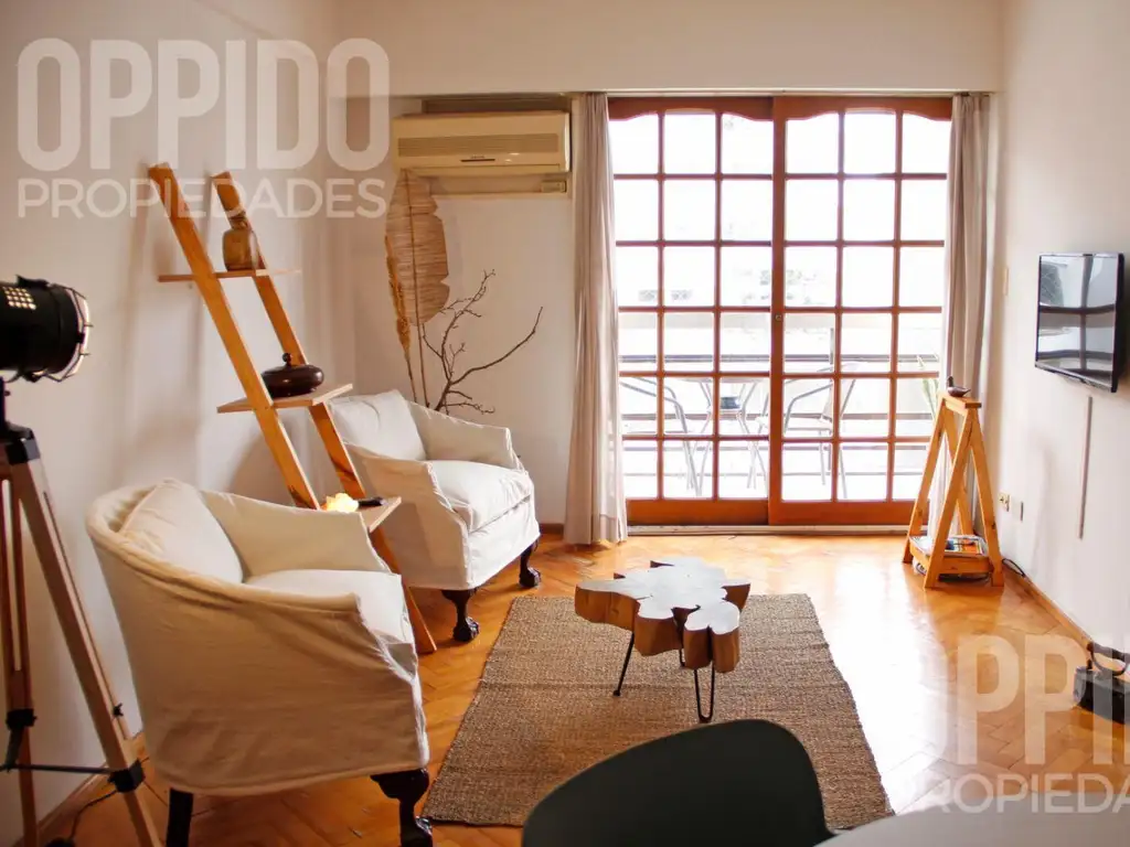 Furnished 2-room apartment with balcony