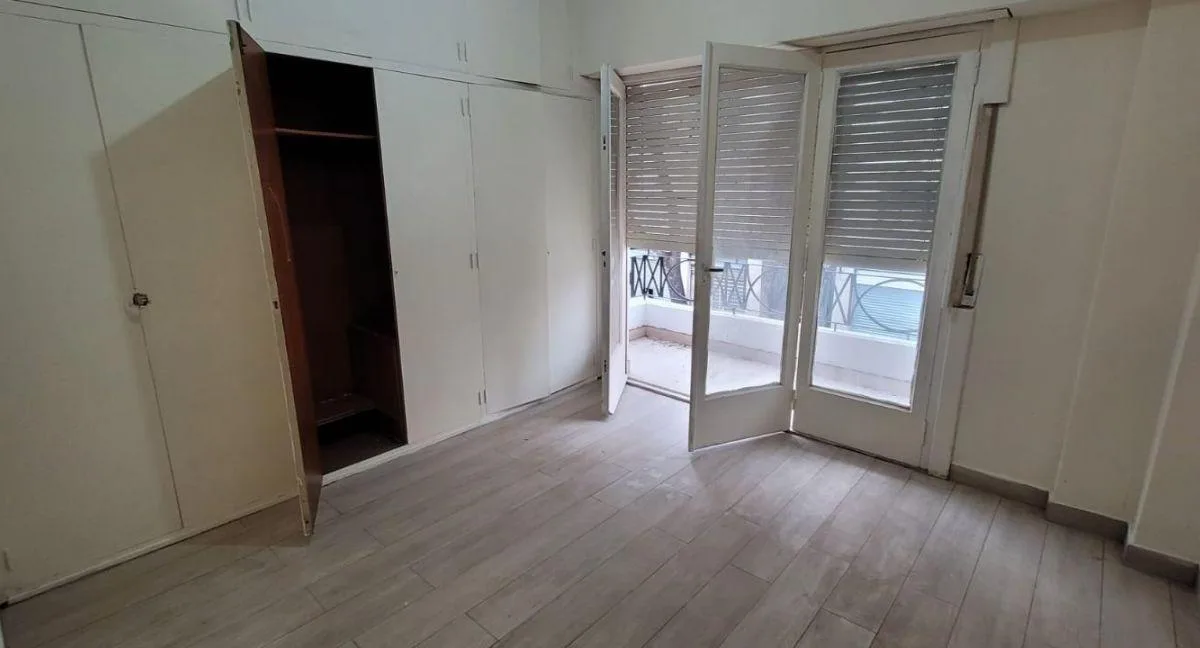 Balcony apartment in Balvanera