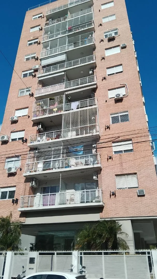 Departamento 2 ambientes con balcón