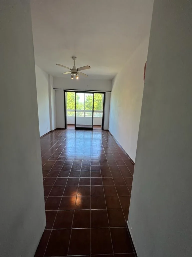Monoambiente con balcón