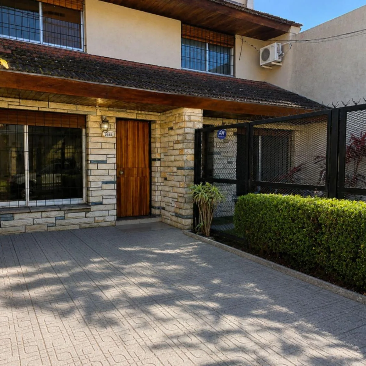 Duplex con jardín y pileta