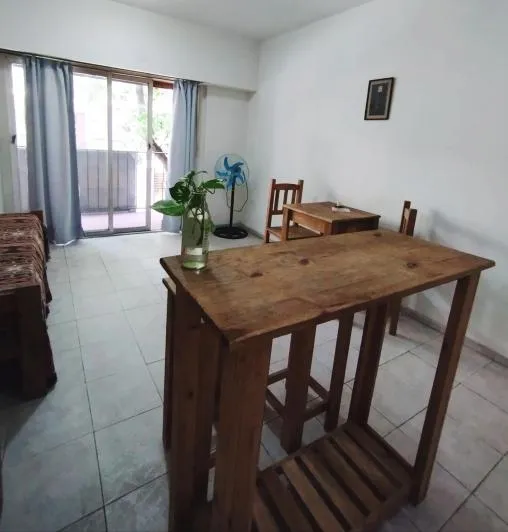 Monoambiente amoblado con balcón