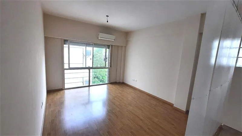 Monoambiente contrafrente con A/C