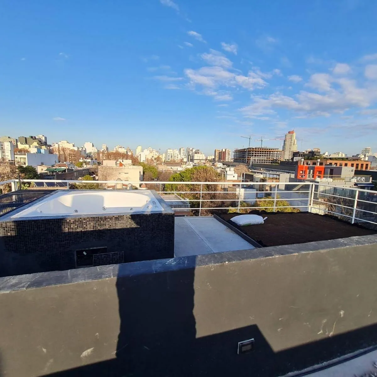 Tríplex con terraza y cochera