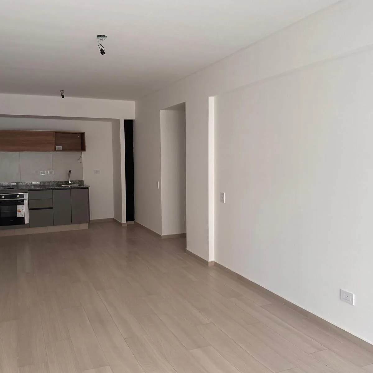 Monoambiente a estrenar con balcón