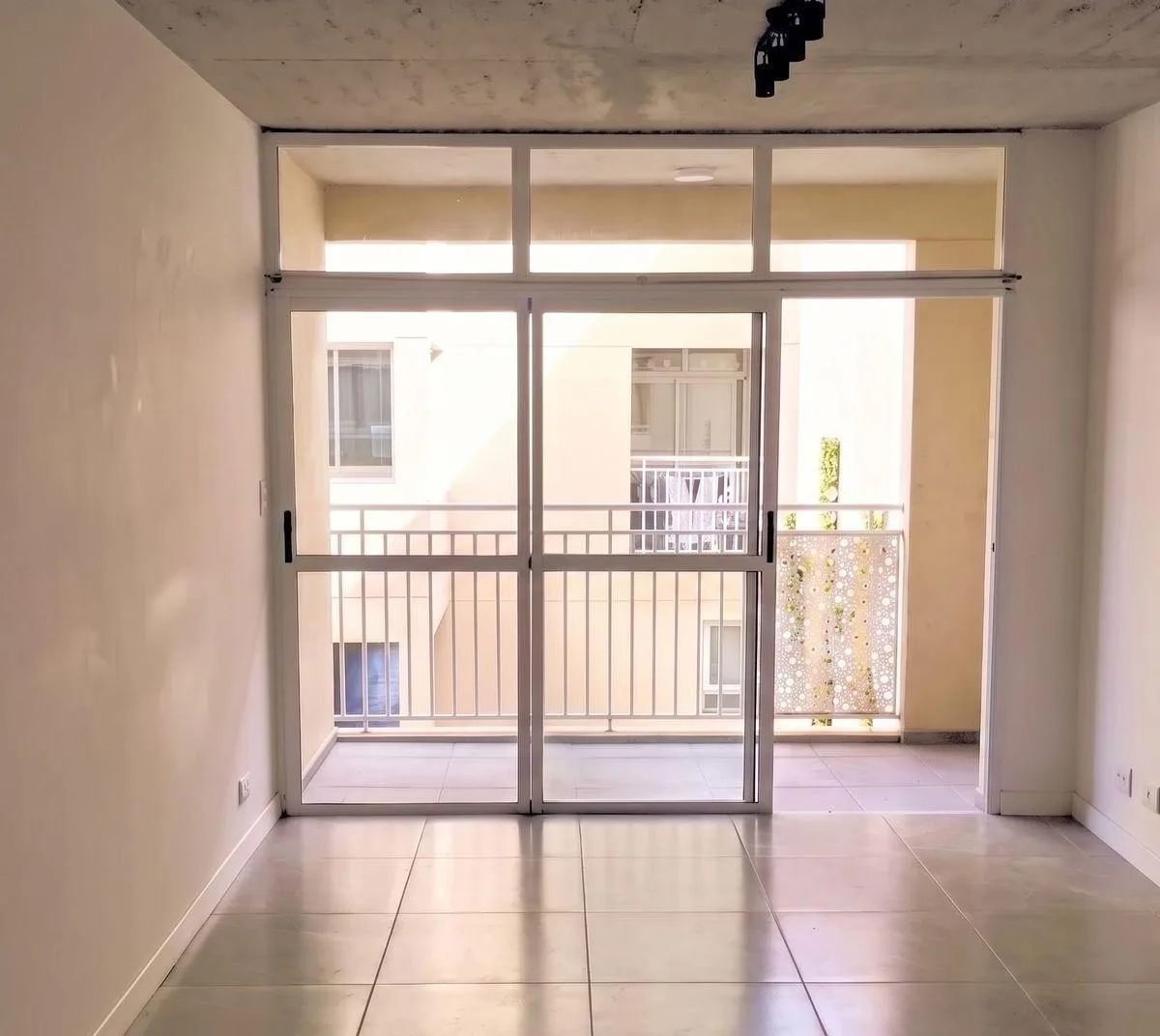Studio with west-facing balcony