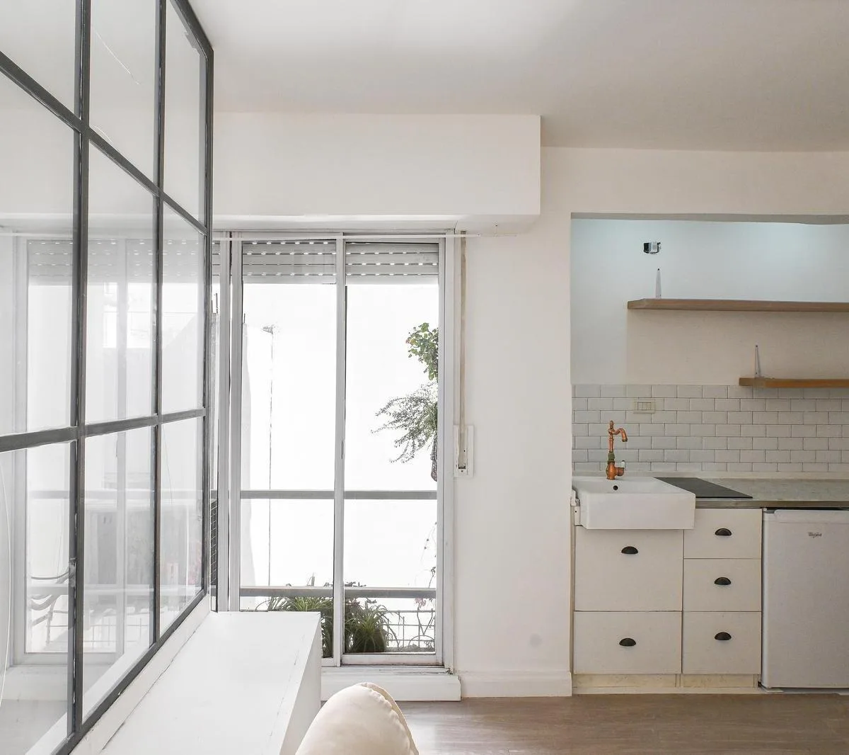 Departamento Monoambiente en Alquiler Recoleta Caba - Luz y Sol