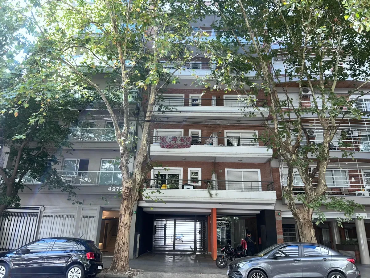 Monoambiente con balcón aterrazado
