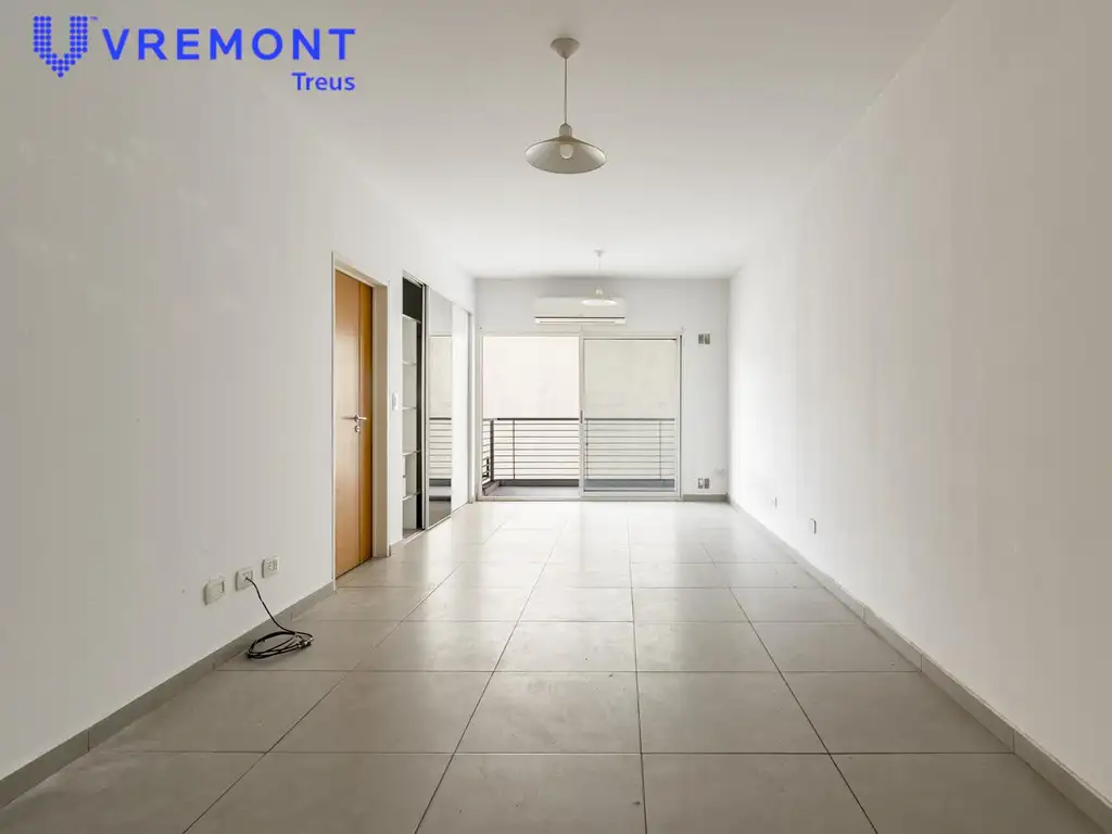 Monoambiente con balcón en Caballito