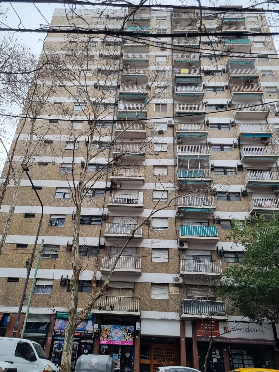 Boedo Impecable  Monoambiente Luminoso Apto Profesional Con  Bajas Expensas