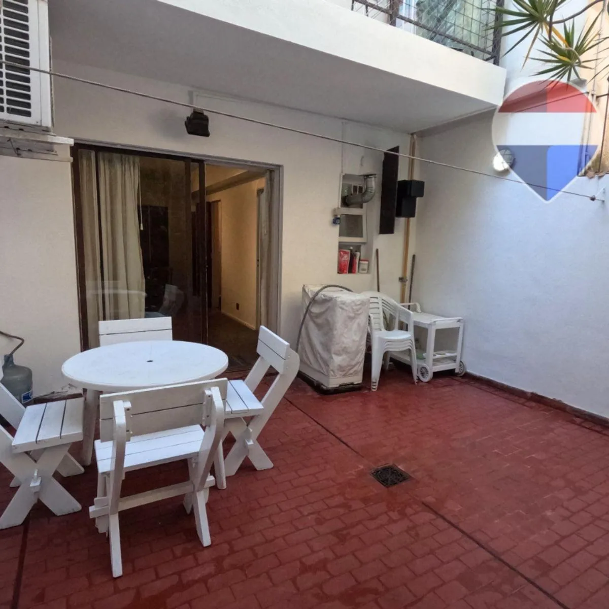 Monoambiente con patio en Recoleta