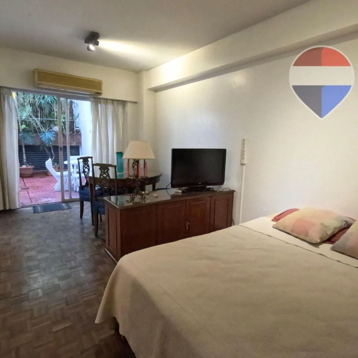 Studio with patio in Recoleta