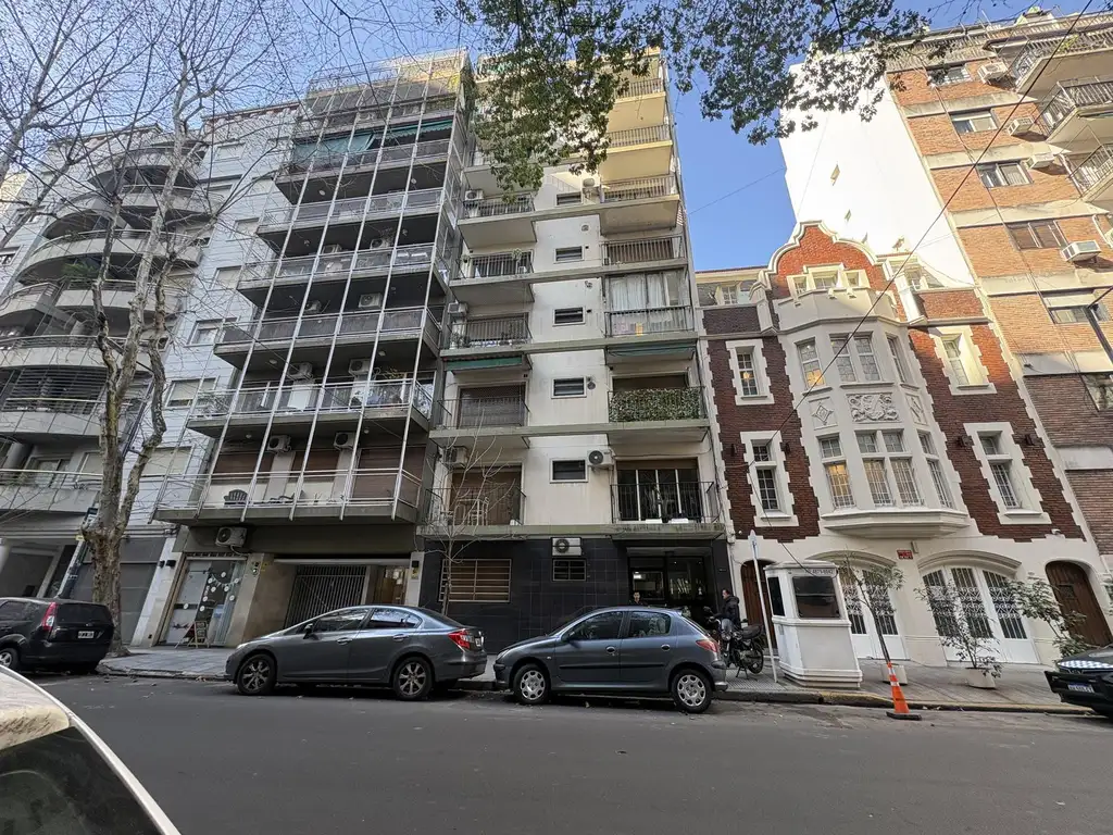 Monoambiente en Recoleta con balcón