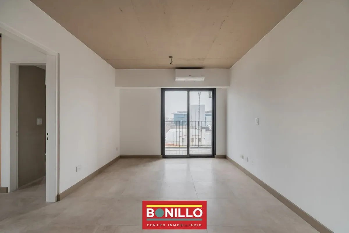 Departamento 2 ambientes con balcón