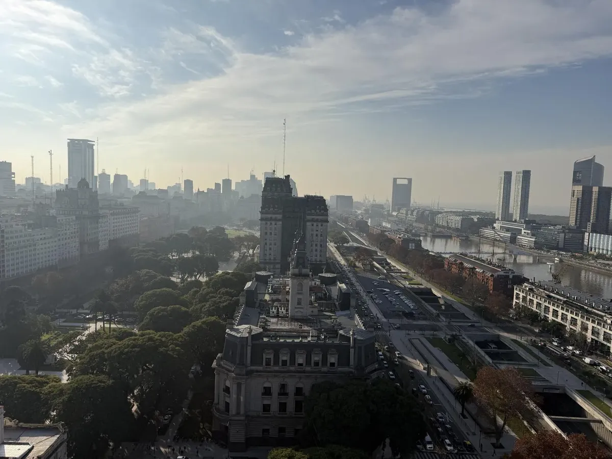 Monoambiente piso 23 con terraza