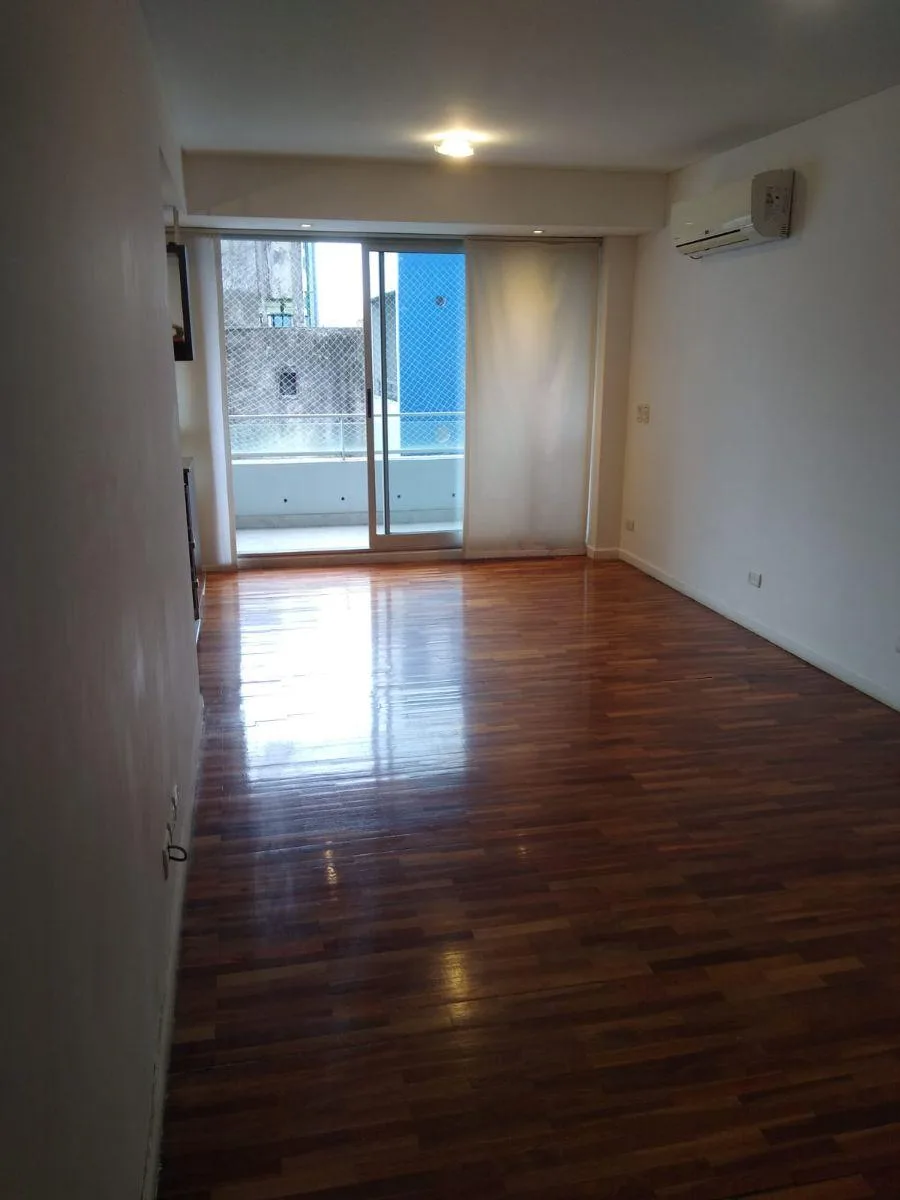 Departamento con 1 Dormitorio, baño y Toilette, Balcón