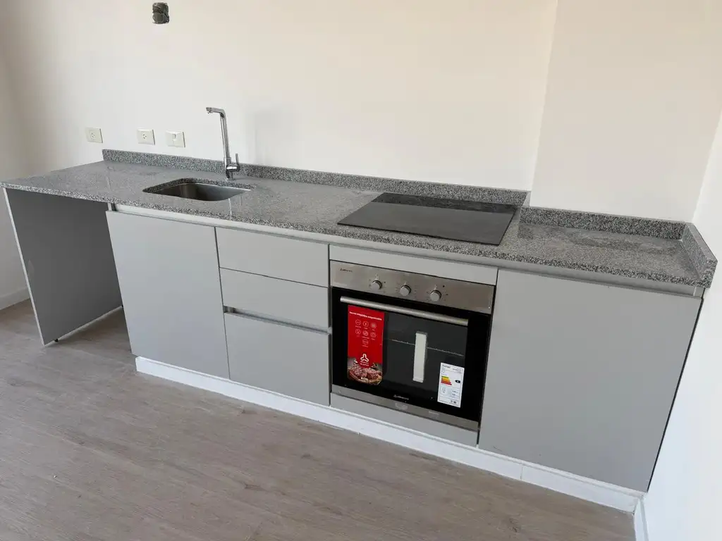 2 ambientes con balcón terraza