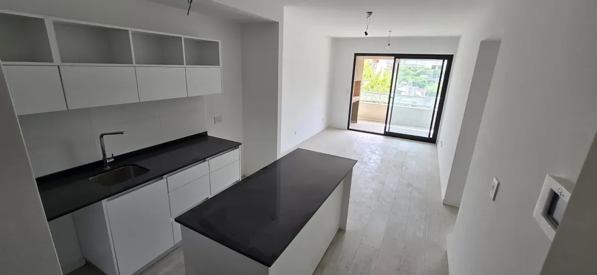 2 ambientes con balcón terraza