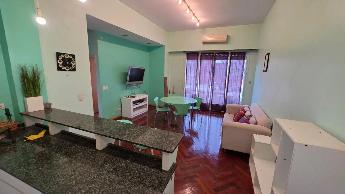Departamento amoblado al frente