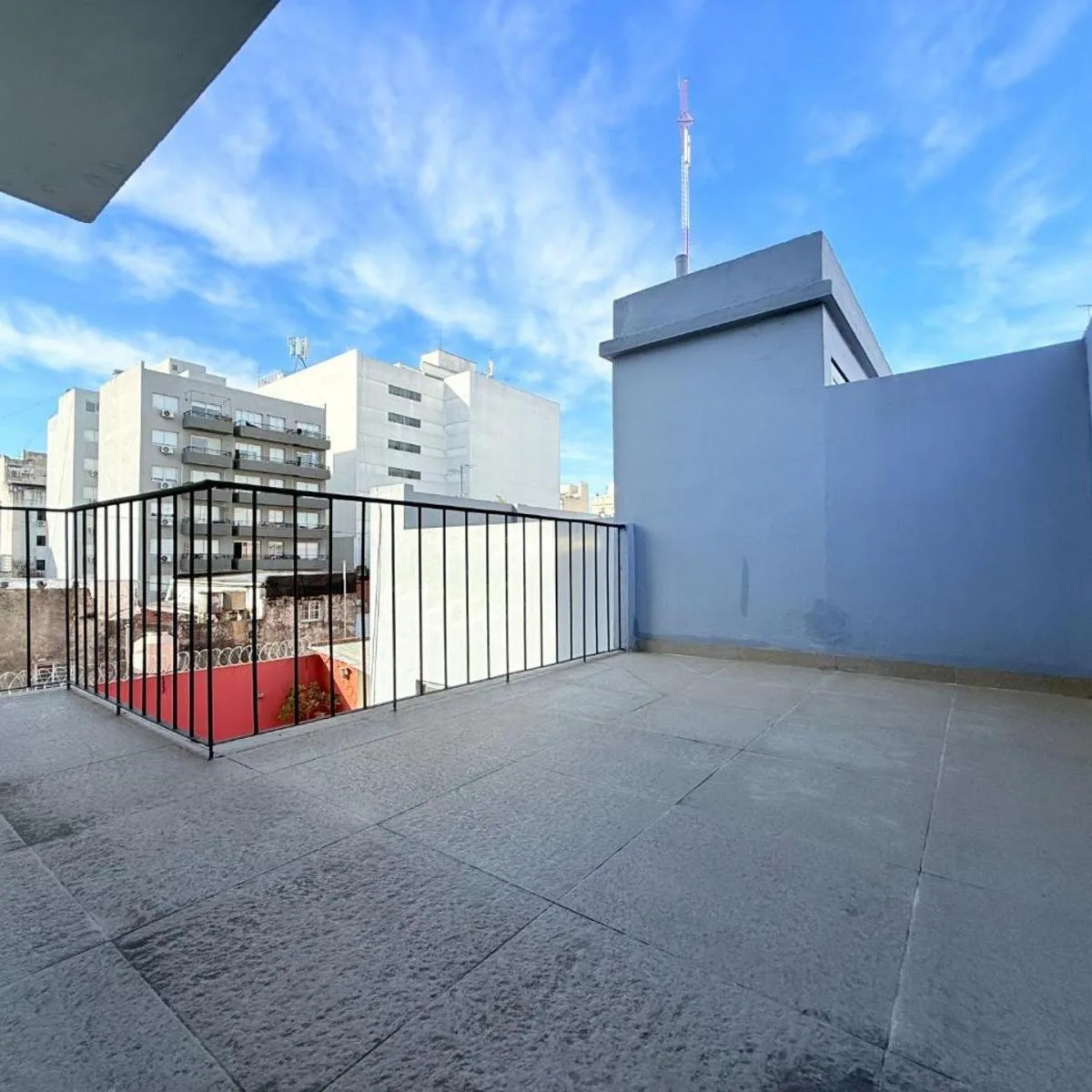 2 ambientes con balcón terraza