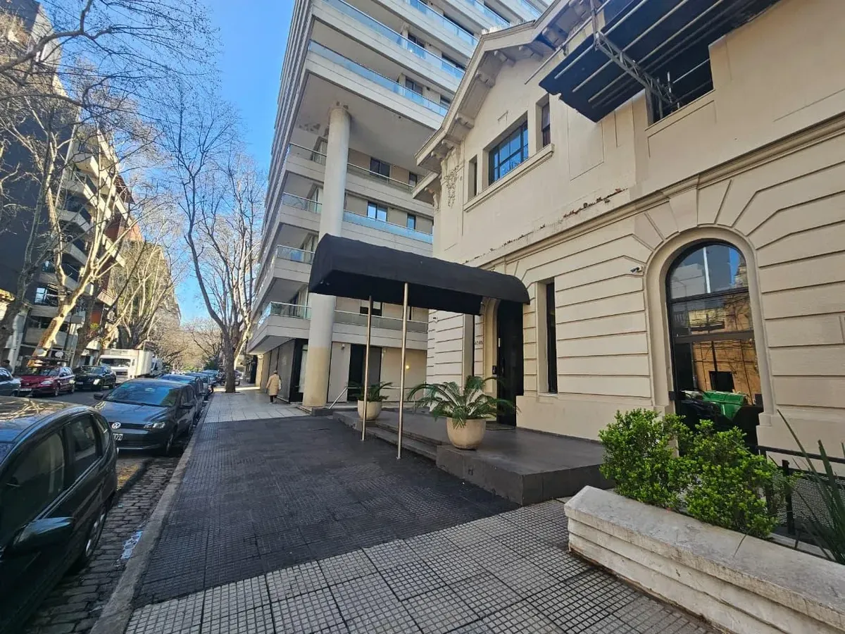 2 ambientes con balcón