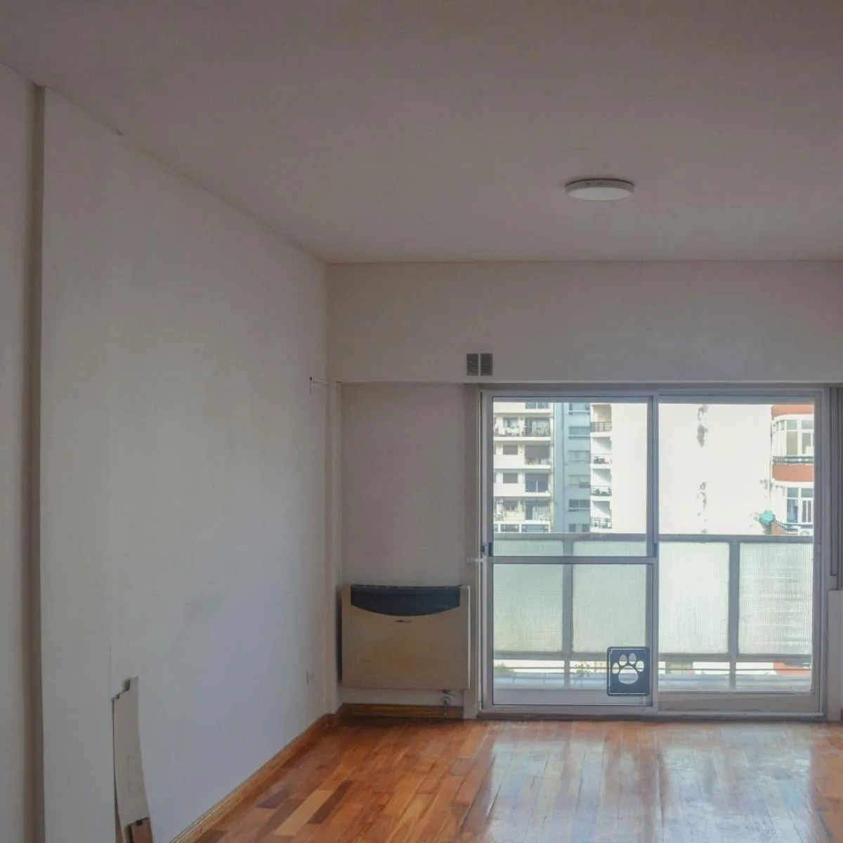 Departamento con balcón en Almagro