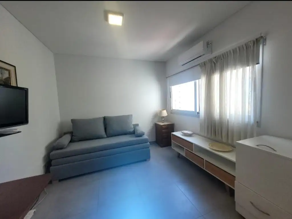 Monoambiente amoblado con pileta