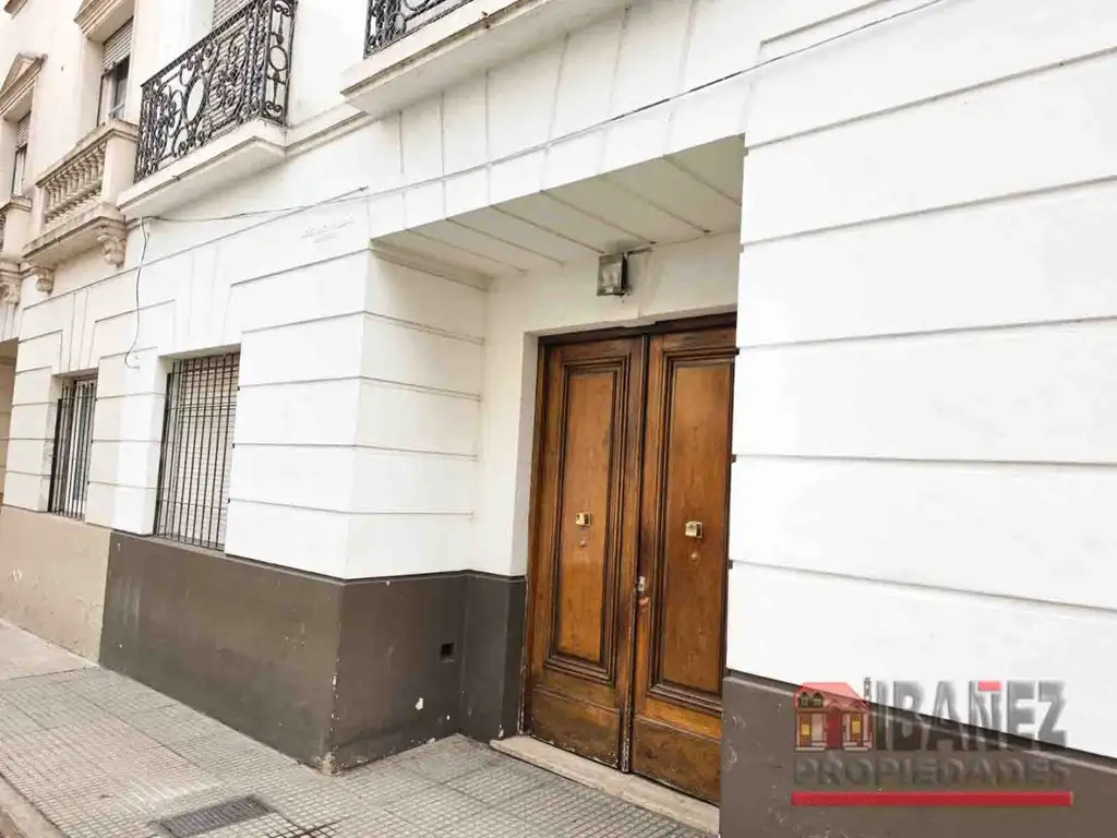 Departamento con patio en Belgrano