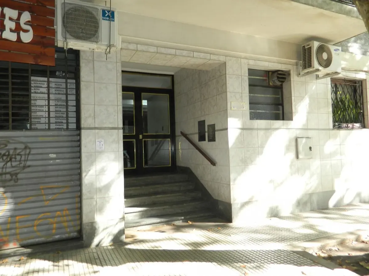 Monoambiente con cocina independiente