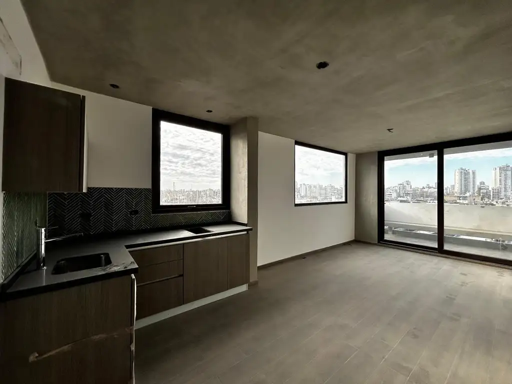 Divisible studio with balcony