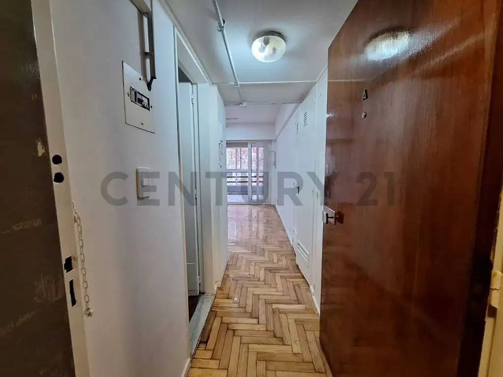 Monoambiente con balcón en Palermo