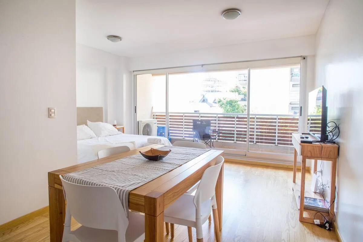 Furnished with balcony in Núñez