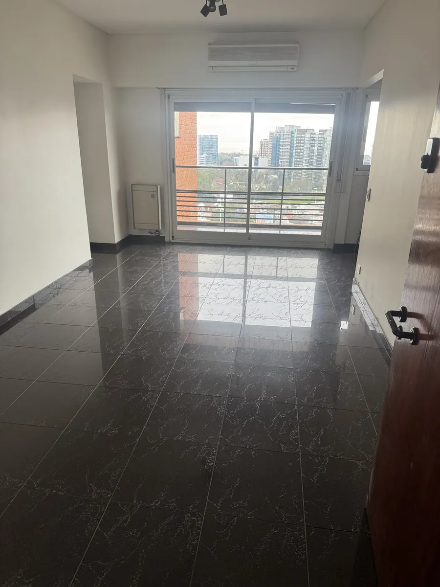 2 ambientes con dos balcones