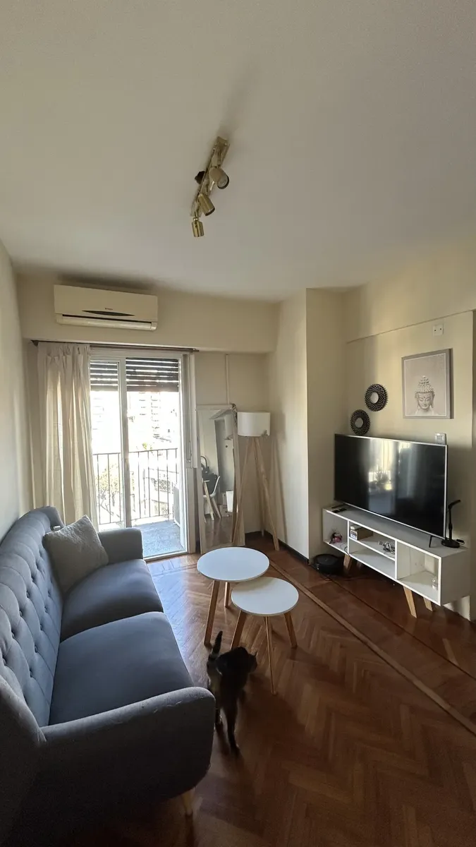Departamento con balcón y vista
