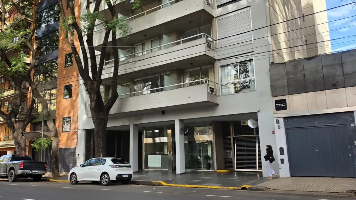 Monoambiente con balcón y amenities