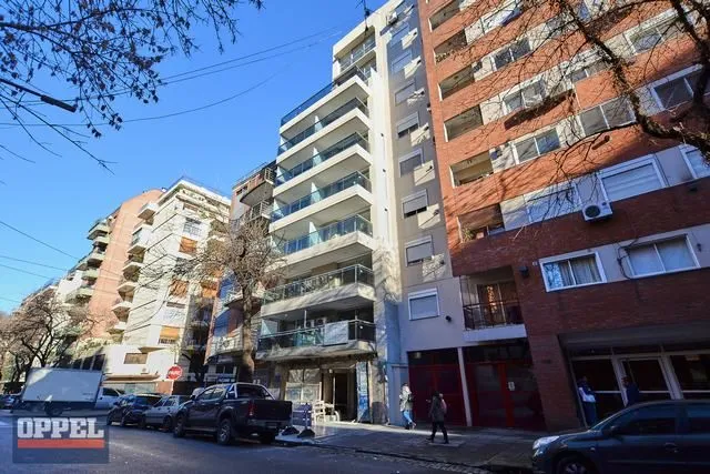 Monoambiente con balcón
