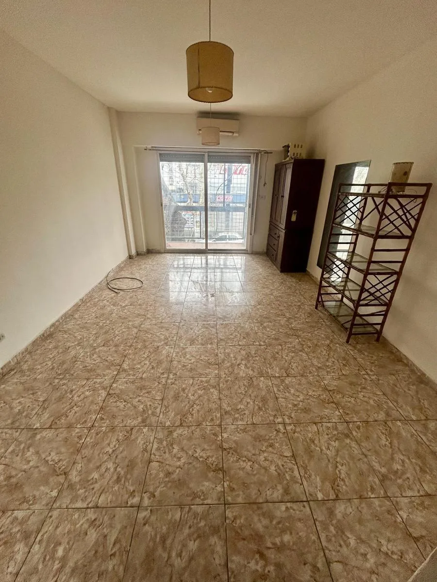 Monoambiente con balcón en Palermo
