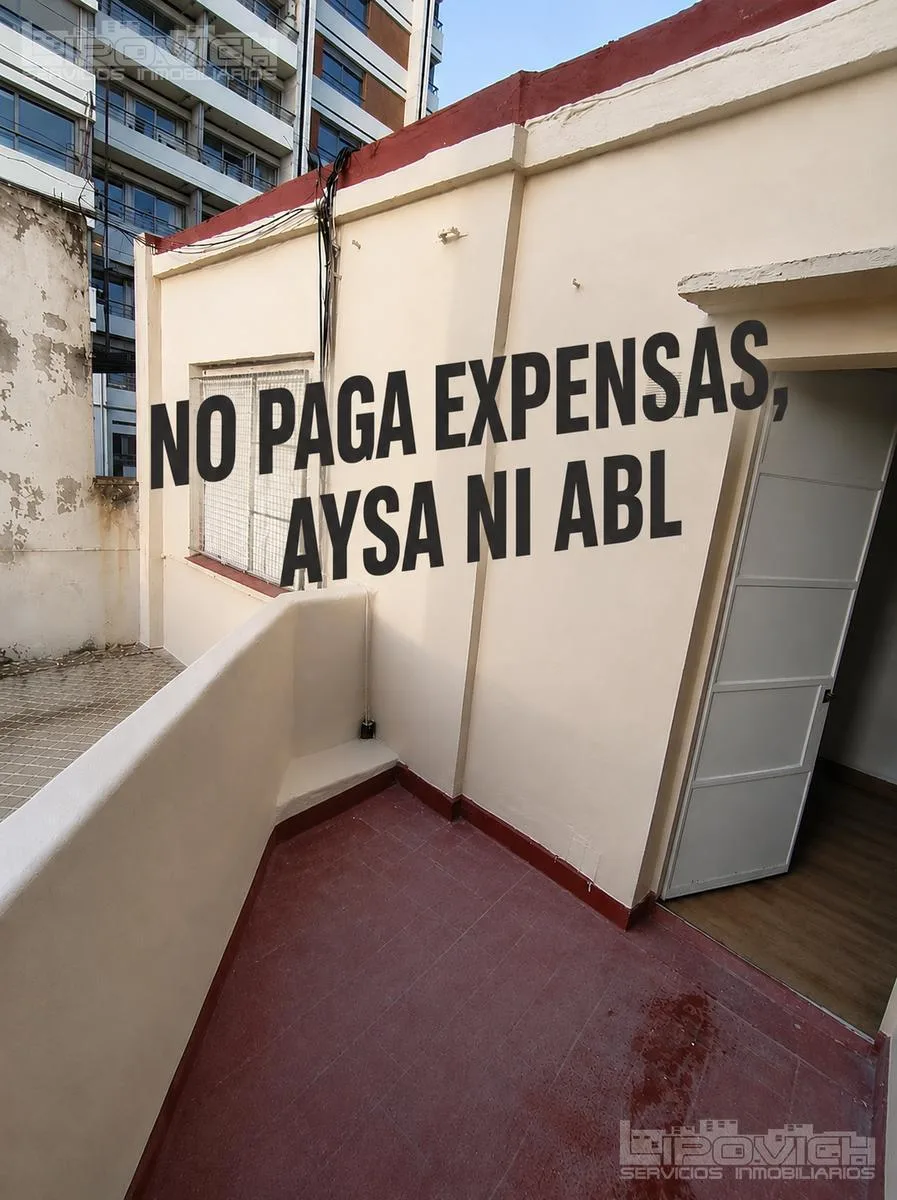 2 ambientes con balcón