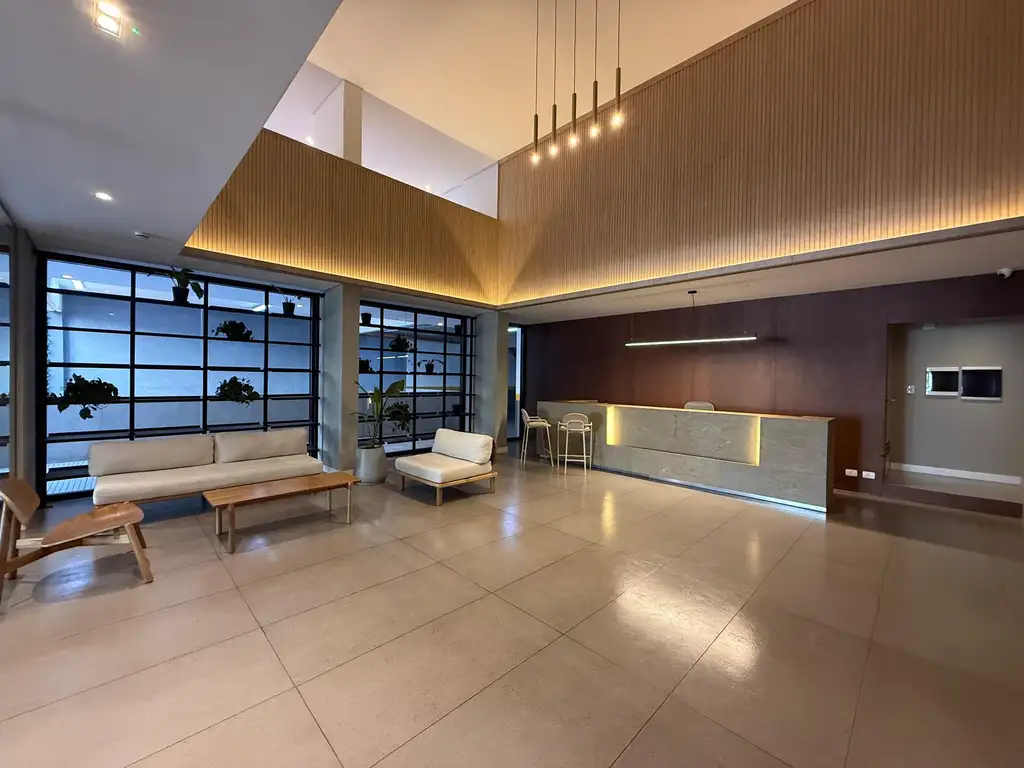 Departamento con balcón y amenities