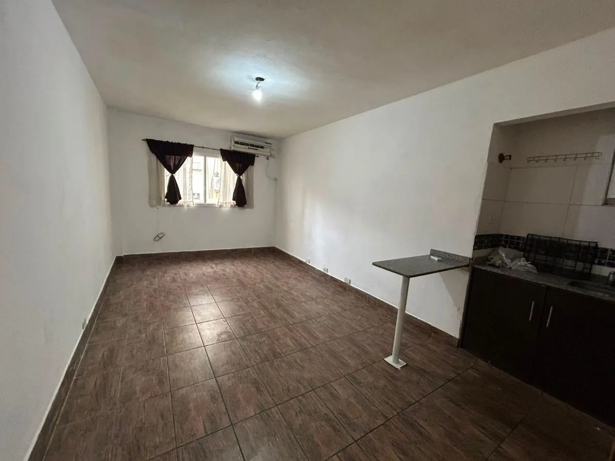 Monoambiente 18 m² con AC
