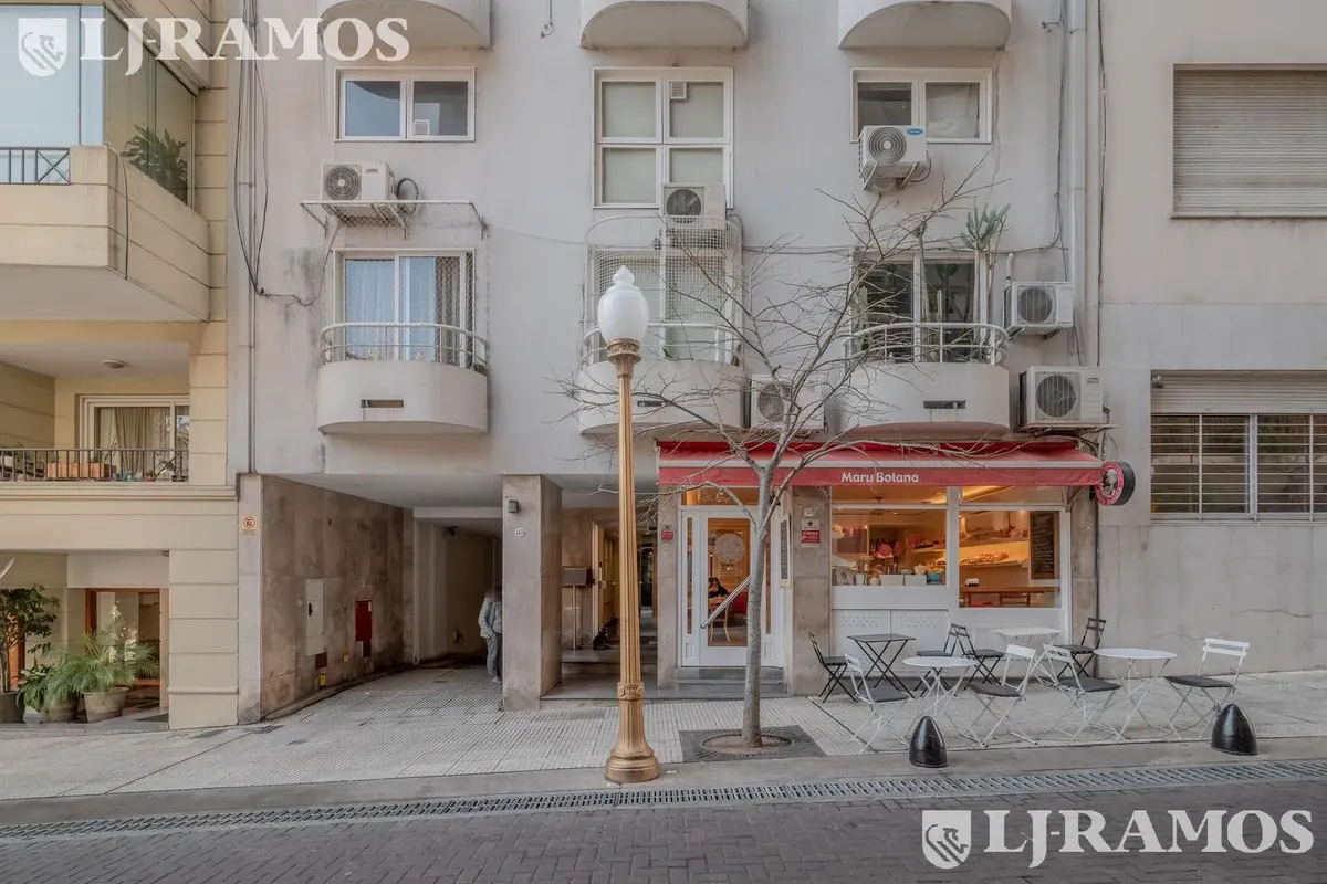 Monoambiente amoblado con balcón
