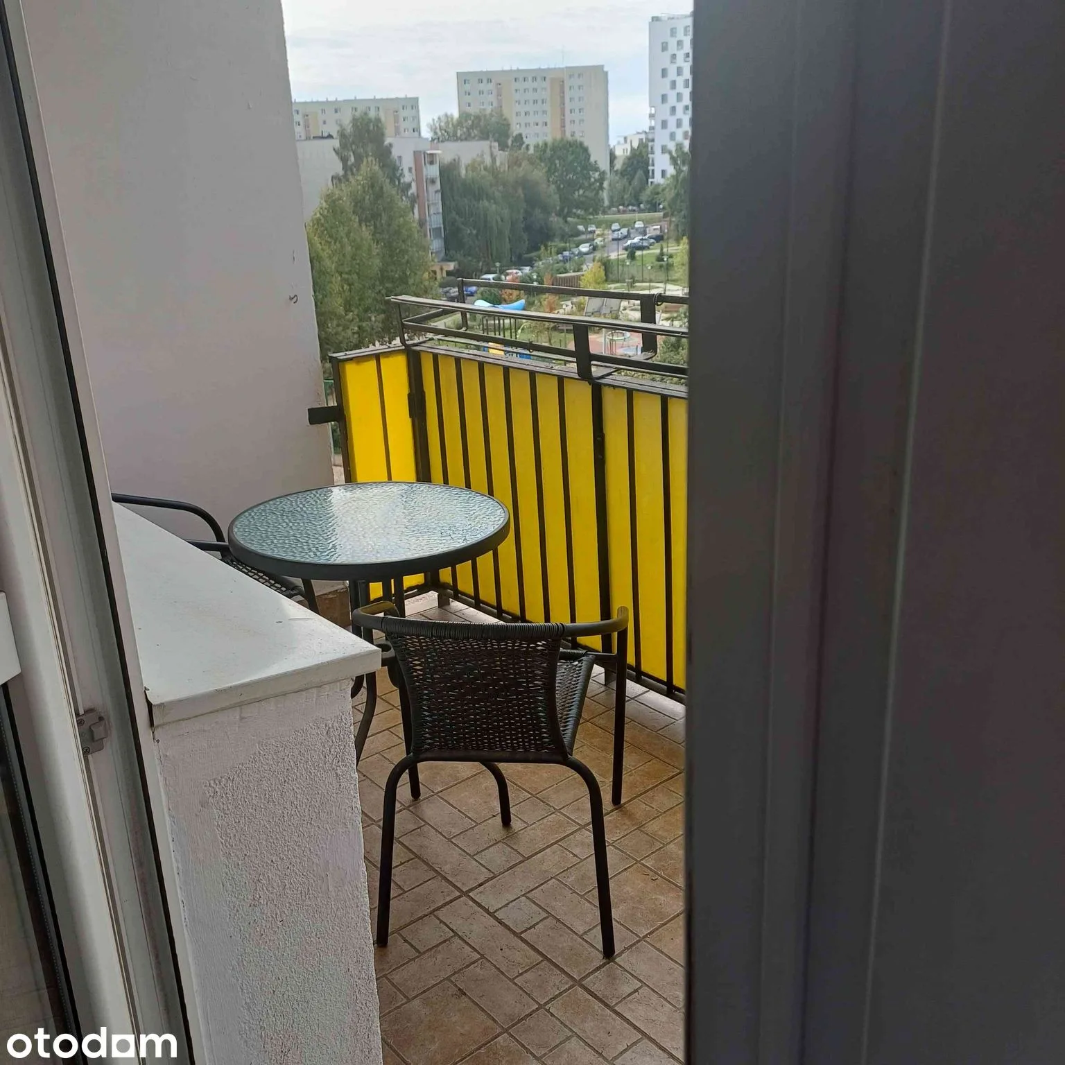 45 m² apartment with balcony, balcony