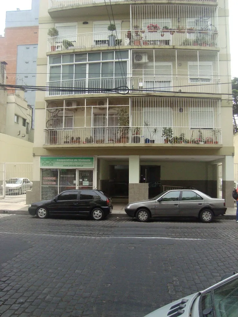 Departamento 2 ambientes con balcón