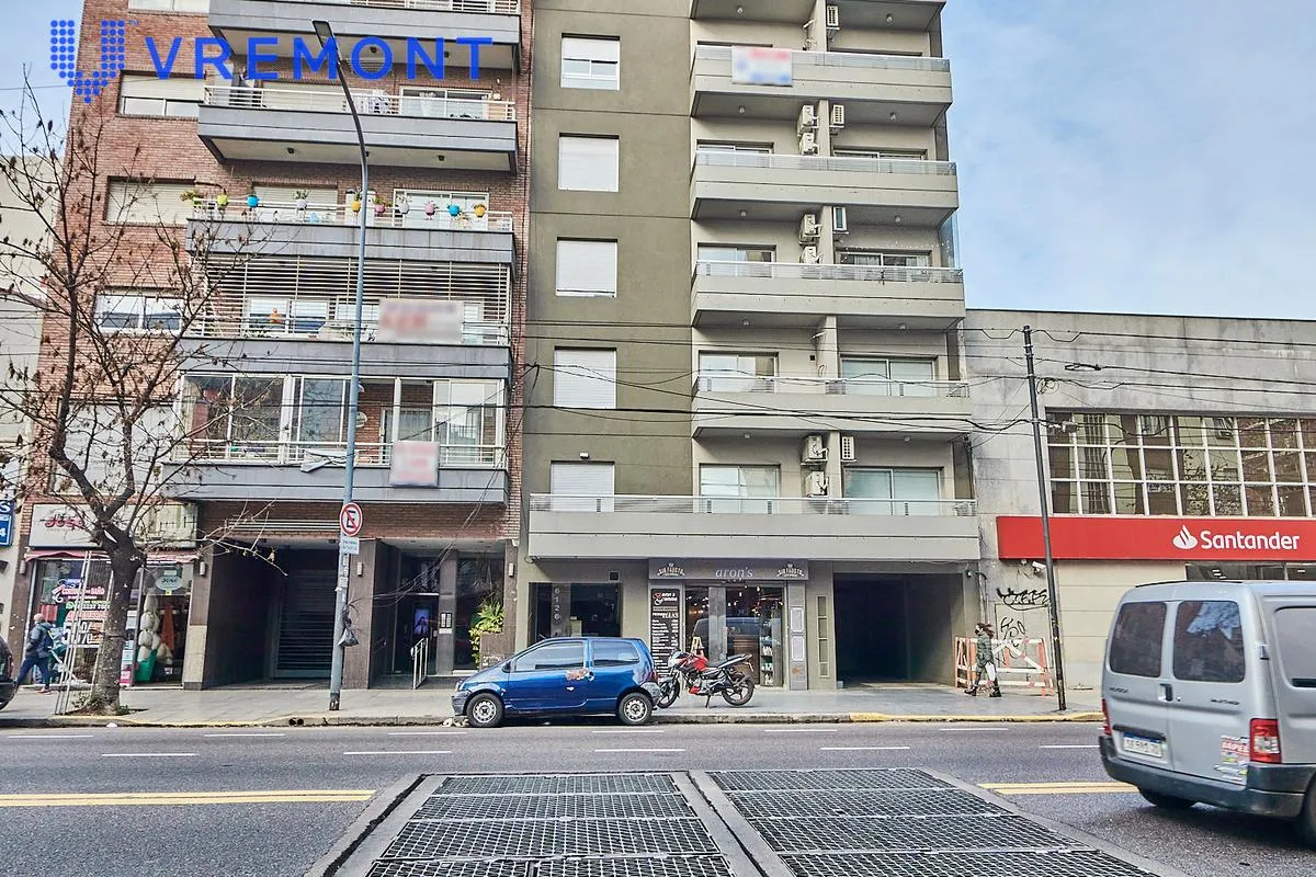 Monoambiente con balcón norte