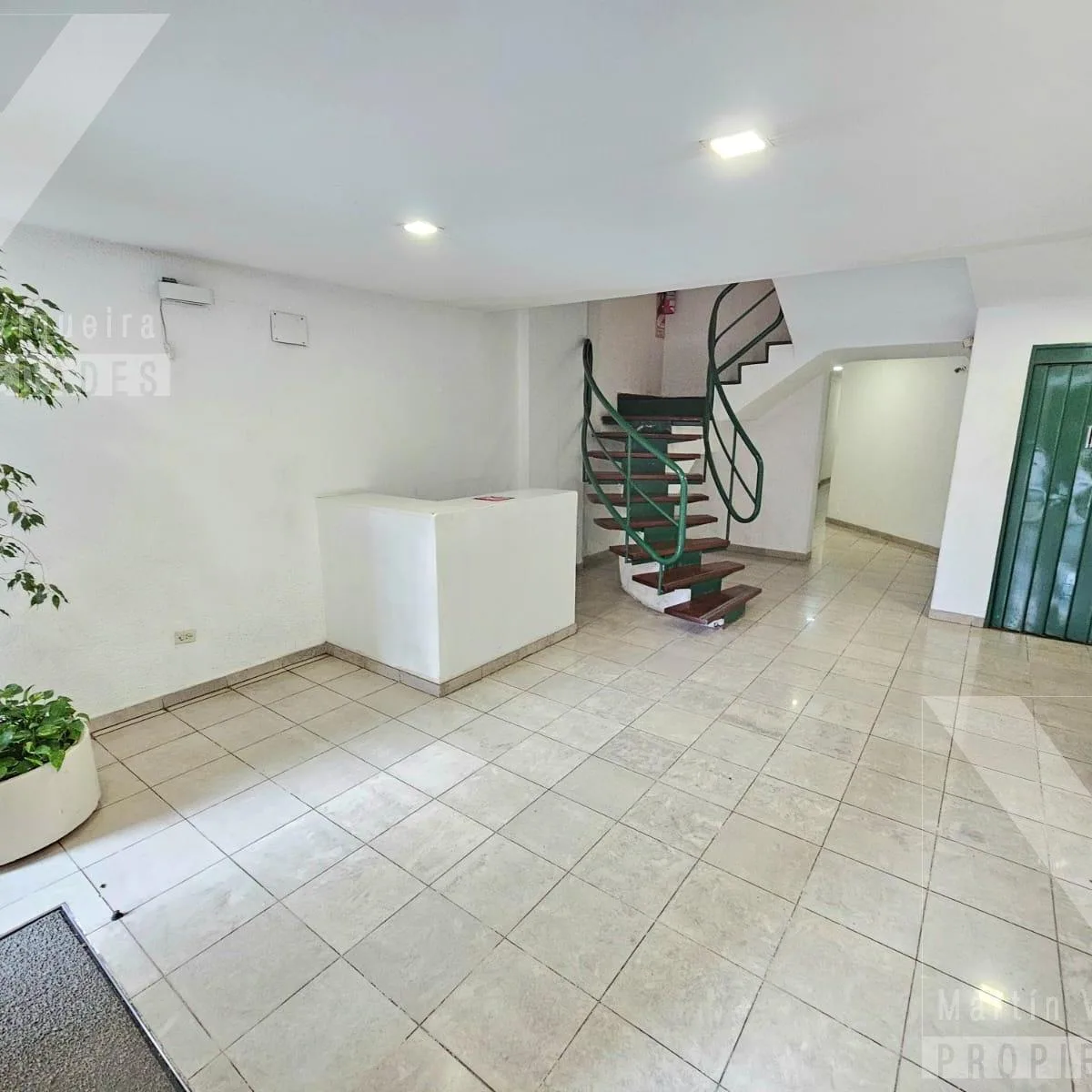 Departamento de Dos Ambientes en Alquiler en Oro y Cerviño. Inmejorable Ubicación