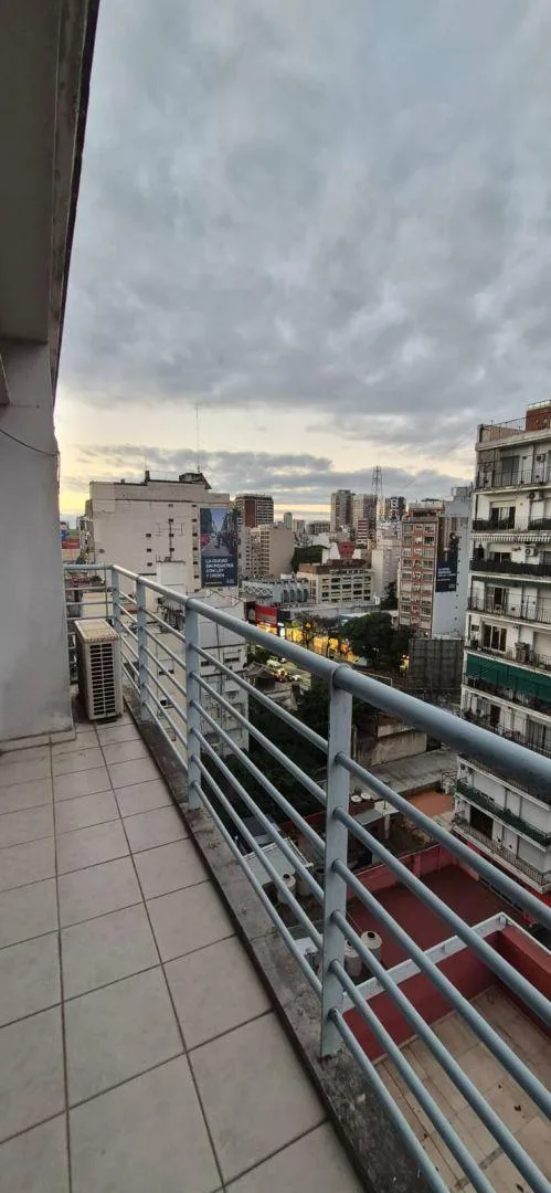 Departamento 2 ambientes con balcón
