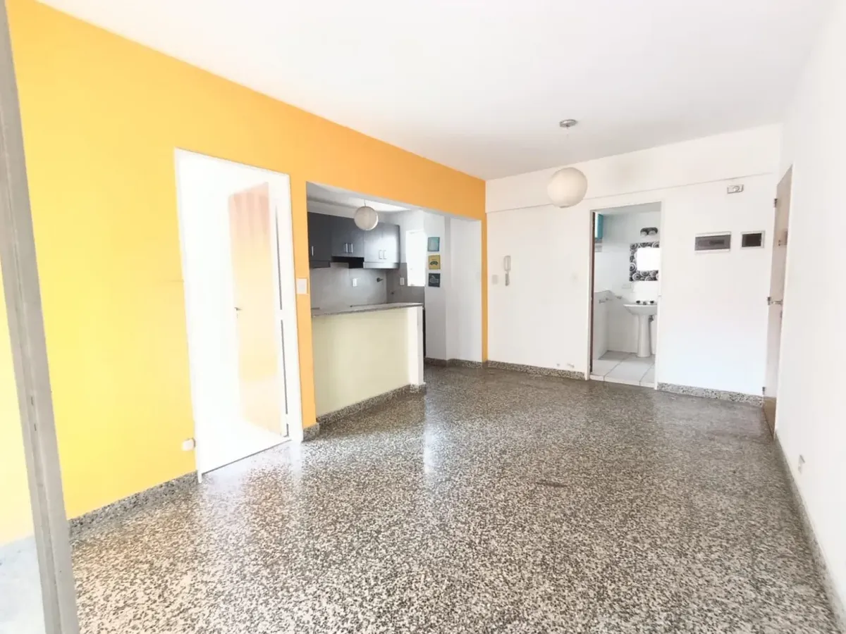 2 ambientes con balcón en Caballito
