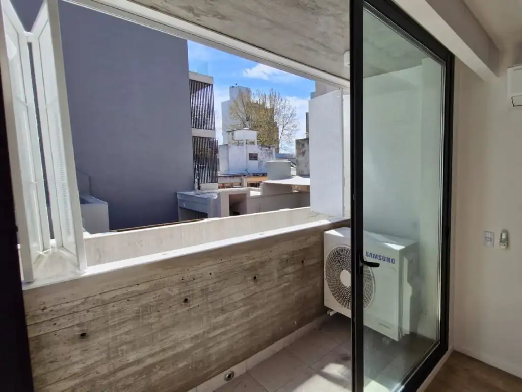 Núñez apartment with balcony